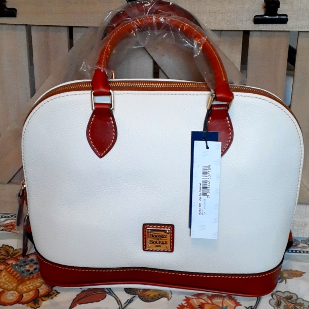 BNWT Dooney & Bourke White Pebbled Leather Zip Zip Satchel